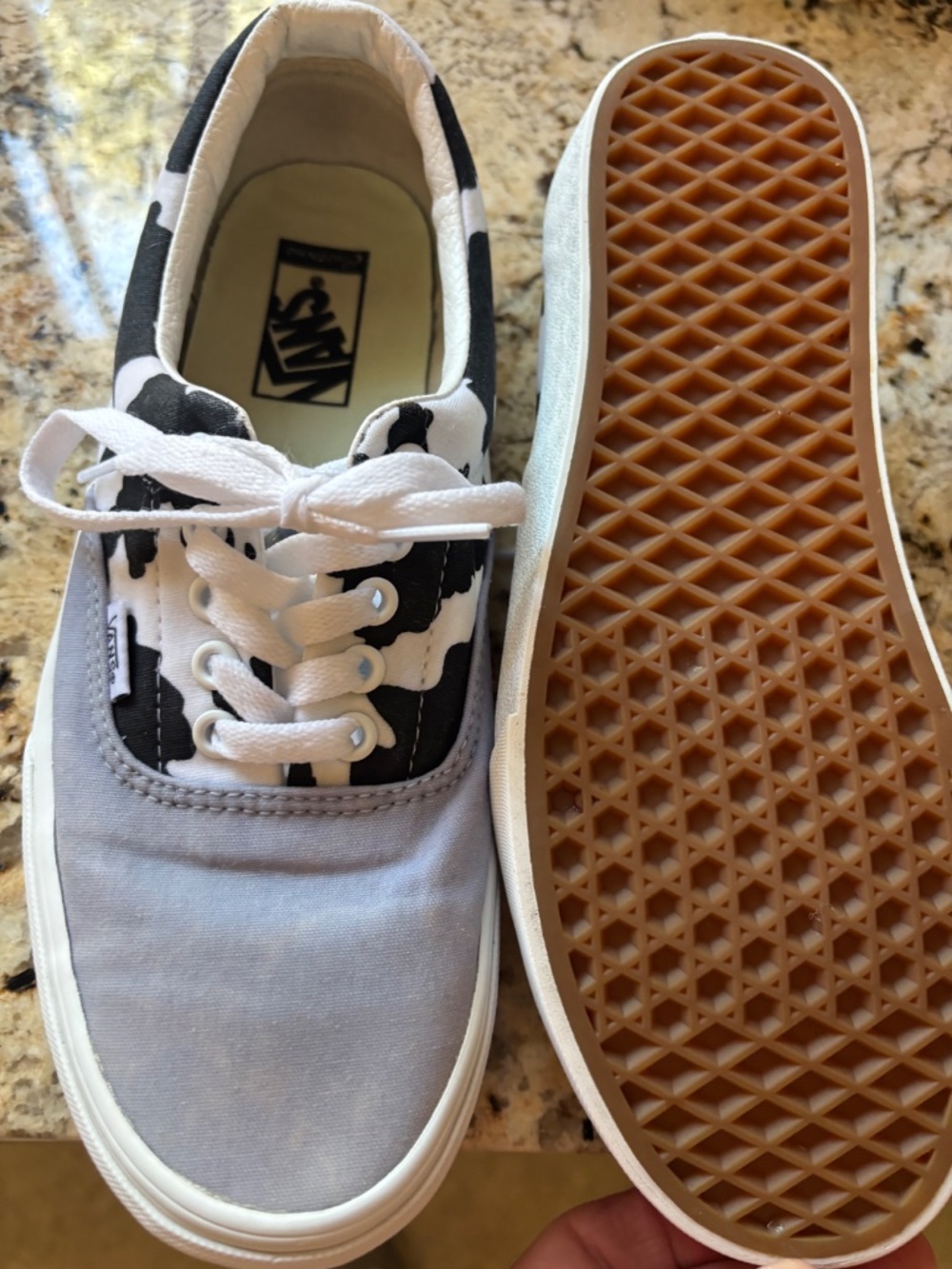 Vans - Picture 2 of 5